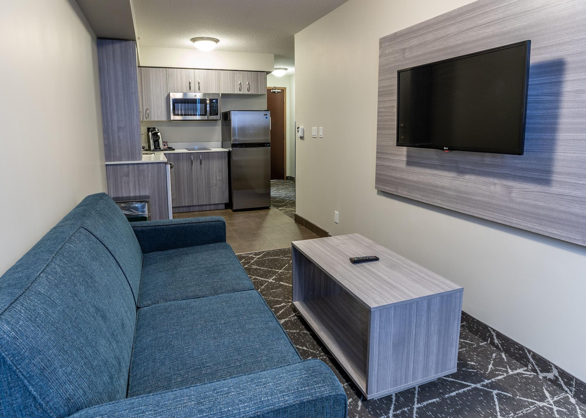 Microtel Inn & Suites By Wyndham Lloydminster Exterior photo