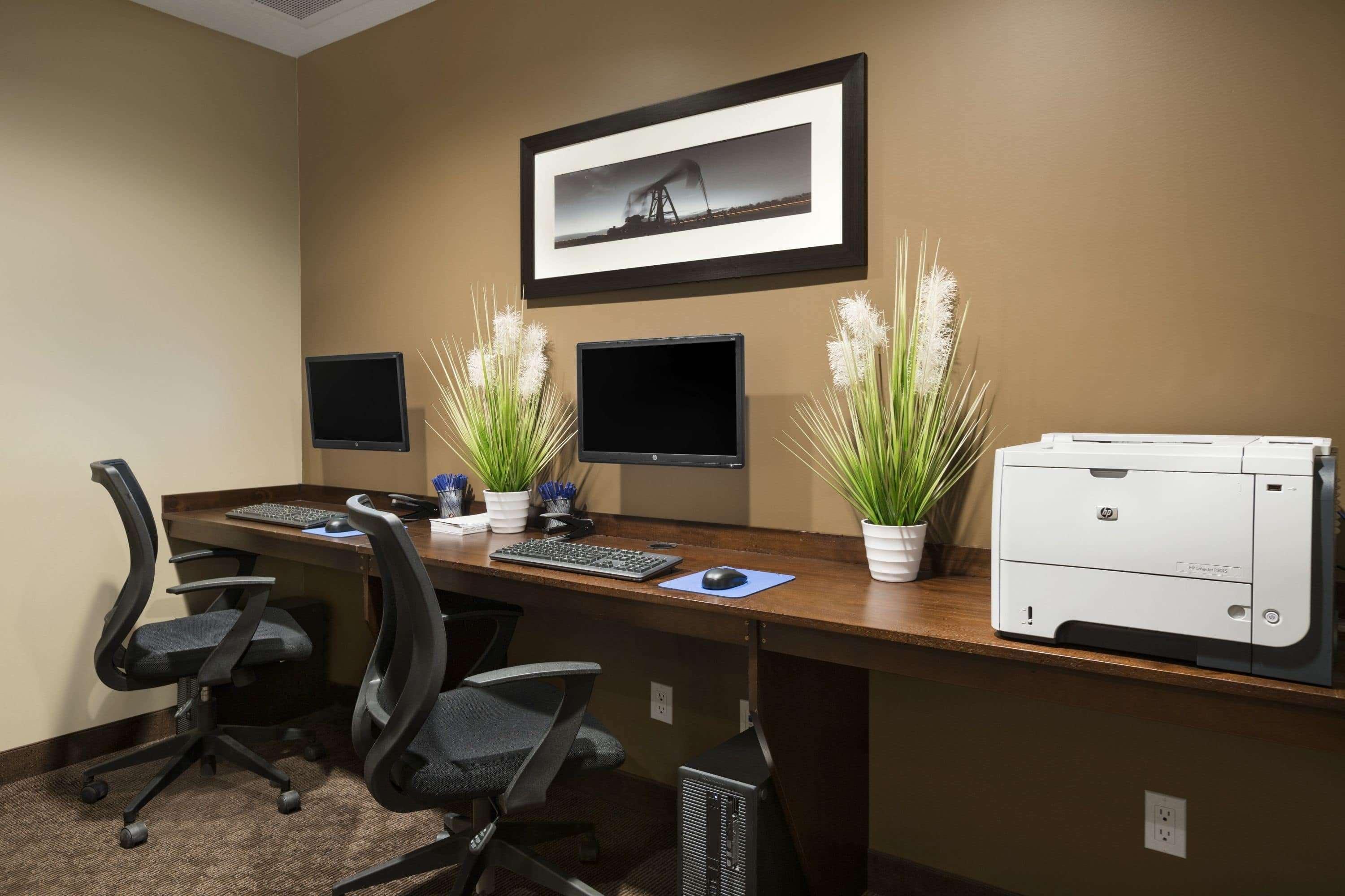 Microtel Inn & Suites By Wyndham Lloydminster Exterior photo